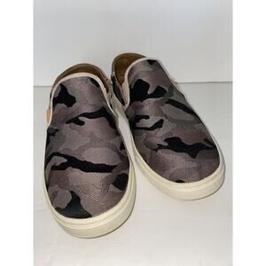 Olukai Wmns Sz 6 Pehuea Pa’iGray Blk Camo Slip On Elastic Gusset Exc Condition